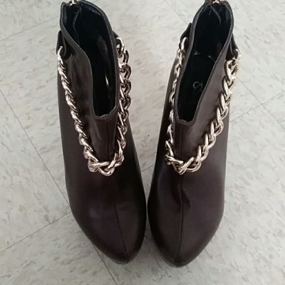 Ankle Platform Boots - Picture 2 of 3